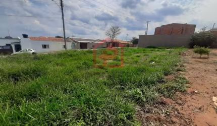 Terreno à venda no Jardim Aeroporto, Botucatu  por R$ 165.000