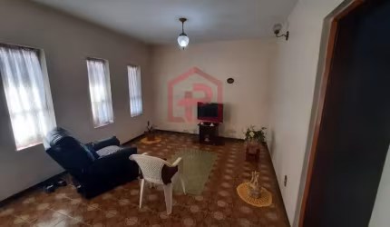 Casa com 6 quartos à venda no Jardim Paraíso, Botucatu  por R$ 700.000