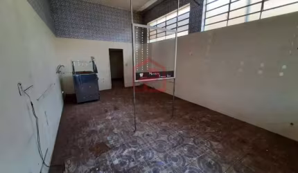 Casa com 3 quartos para alugar na Vila Maria, Botucatu  por R$ 1.600