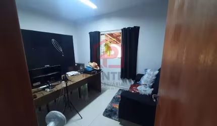 Casa com 3 quartos à venda no Conjunto Residencial Jardim do Mirante, Botucatu , 180 m2 por R$ 490.000