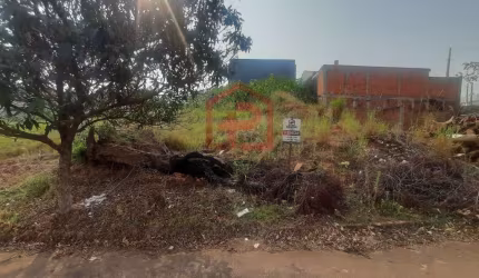 Terreno à venda no Residencial Plaza Martin, Botucatu  por R$ 90.000