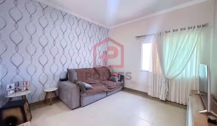 Casa com 4 quartos à venda no Jardim Bom Pastor, Botucatu  por R$ 450.000