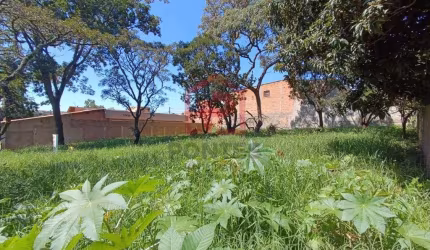 Terreno à venda no Jardim Santa Mônica, Botucatu  por R$ 125.000