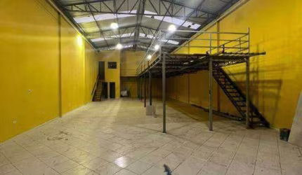 Galpão para alugar, 230 m² por R$ 6.000,00/mês - Vila Nova Curuçá - São Paulo/SP