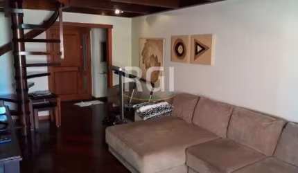 COBERTURA 4 DORMITÓRIOS 2 SUÍTES , 4 VAGAS NO JARDIM LINDÓIA EM PORTO ALEGRE.! Para pessoas exigentes, excelente cobertura com 370m2 de área útil, com 4 dormitórios, sendo 2 suítes, amplo living, tota