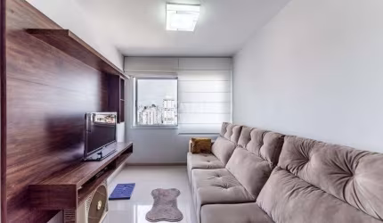 Apartamento com 3 quartos, 74m2 no bairro Santana.&lt;BR&gt;Excelente apartamento de  3 dormitórios, sendo 1 com suíte, living para 02 ambientes, cozinha americana com móveis planejados, churrasqueira