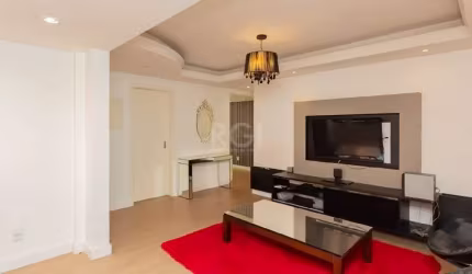 Vende-se apartamento Garden, desocupado, ensolarado, 2 dormitórios sendo 1 suíte, reformado, living amplo, cozinha, espaço do churrasqueiro com bar, lavanderia e 1 vaga de garagem.&lt;BR&gt;Todo refor