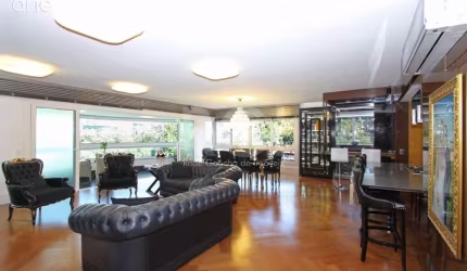 Apartamento de 3 quartos no Bela Vista em Porto Alegre . São 3 suítes, com opção para 4, amplo living com sacada , lareira e espaço para churrasco e vista maravilhosa. Alguns diferenciais do imóvel: t