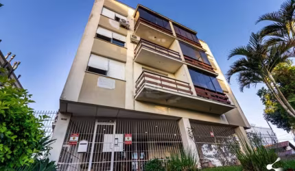 Belíssima Cobertura com 3 quartos, 1 banheiro completo e 2 lavabos, espaço para escritório e 1 vaga de garagem coberta e escriturada, na Av. Cristiano Fisher&lt;BR&gt;Toda reformado!  &lt;BR&gt;   &lt