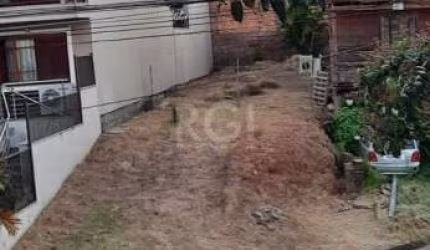Ótimo terreno no bairro Jardim Vila Nova, medindo 185 m² (6,25 m X 27,64 m) em excelente localização em rua sem saída com uma vizinhança já constituída e calma.&lt;BR&gt;  &lt;BR&gt;Aceita financiamen