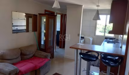 Apartamento  de 02 dormitórios. quinto andar tem 4 lances de escada. Excelente apartamento no bairro VILA NOVA com  02 dormitórios, living com 02 ambientes, cozinha toda montada e área de serviço inte