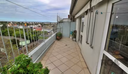 Apartamento de 01 dormitórios com cobertura Bairro Tristeza Porto Alegre/RS.&lt;BR&gt;  &lt;BR&gt;Linda Cobertura  de 01 dormitório. Na parte inferior living com espaço para gabinete, cozinha com armá