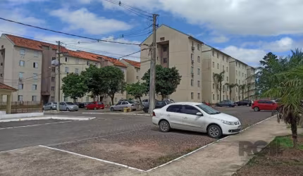 Oportunidade !!! Lindo Apartamento 02 Dormitórios reformado e com vaga.                                                                  ótima oportunidade, apartamento todo, com 02 dormitórios, banhe