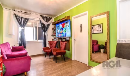 Vendo apto com 1 dormitório, sala 2 ambientes, cozinha com área de serviços e banheiro, um lance de escadas, silencioso, com reformas, sol, pequeno valor de IPTU e baixo condomínio, com localização pr