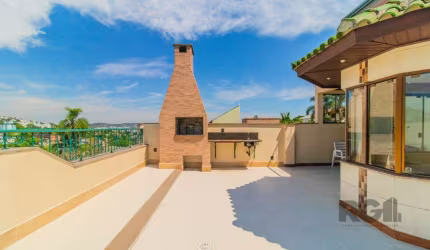 Apresentamos uma  casa unica, planejada e construída pelo seu único proprietário e morador. Com todos os espaços muito amplos com 04 dormitórios, sendo o quarto principal suite , com sacada, banheiro 