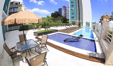 Apartamento à venda no Jardim Europa, 02 dormitórios (01 suíte), 02 banheiros e 02 vagas de garagem (box duplo). O apartamento fica no 11º andar, com 02 dormitórios (01 suíte), 02 banheiros, copa/cozi