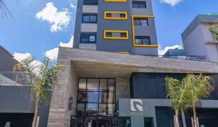 OPORTUNIDADE UNICA!! Localizado no bairro Menino Deus, em Porto Alegre, este imóvel oferece tudo o que você precisa para viver com conforto e praticidade. Com 43M² de área útil, o apartamento conta co