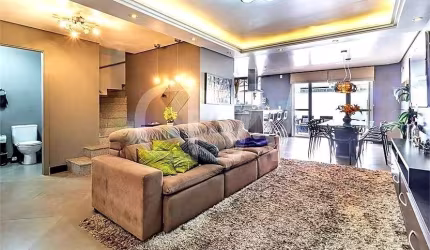 PREÇO Exclusivo Apenas 899Mil.&lt;BR&gt;Linda Casa em condomínio fechado, com portaria 24h, sistema de monitoramento por câmeras 24h, área externa de churrasqueira e playground. Semi-mobiliada, com ex