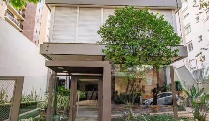 ....................Dois apartamentos pelo preço de um, nos altos da Silva Jardim, no bairro Bela Vista.&lt;BR&gt;Este apartamento com características incomuns tem 3 quartos na sua área principal, mai