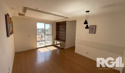 Apartamento com sacada e churrasqueira, oferecendo 3 dormitórios, incluindo uma suíte com espaço amplo para closet. Conta também com um banheiro social e um lavabo para maior comodidade.&lt;BR&gt;&lt;