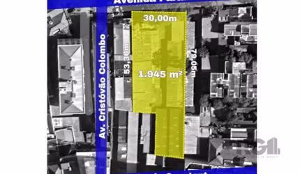 Terreno limpo, plano em excelente localização. Medindo 30,00 x 64,84 (média), com índice construtivo 1,9 - 3,0, é possível construir 8.200m² (conforme EVU). Por possuir grande demanda por imóveis comp