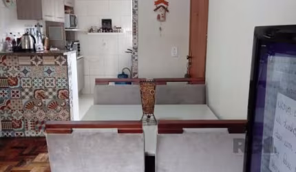 Apartamento com 03 quartos e 01 vaga no Bairro Camaquã - Porto Alegre  &lt;BR&gt;  &lt;BR&gt;Descrição do Imóvel:&lt;BR&gt;Este espaçoso apartamento de 3 quartos está pronto para receber você e sua fa