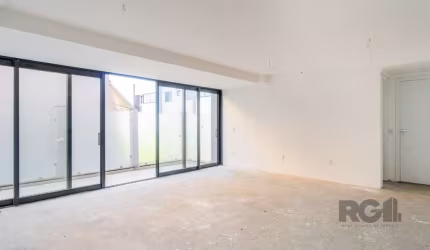 Ótimo apartamento Garden de 136,66m² no bairro Nonoai! O imóvel é composto por amplo living para dois ambientes, varanda, lavabo, 3 dormitórios sendo 1 suíte tradicional e 2 suítes americanas, banheir