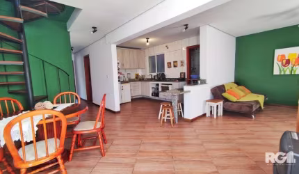 Dimensão Imóveis apresenta esta encantadora casa no Bairro Morro Santana, localizada na Av: Nilo Ruschel, próxima da Av: Protásio Alves. E próximo ao futuro empreendimento do Bourbon Casa composta por