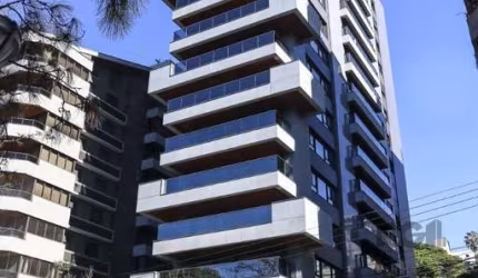 Um dos grandes ícones de desejo do bairro Moinhos de Vento reflete em sua arquitetura contemporânea todo o requinte, design e finos detalhes. Mais que um endereço de prestígio, os apartamentos excedem