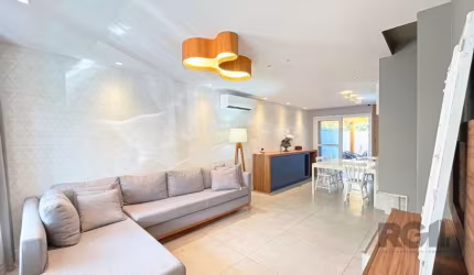 Casa a venda no Condomínio Euroville com 3 dormitórios&lt;BR&gt;&lt;BR&gt;Casa de 3 dormitórios, sendo 1 suíte, em um exclusivo condomínio fechado na Zona Sul de Porto Alegre. Com projeto contemporâne