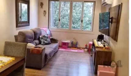 Excelente apartamento no bairro Rio Branco, 3 dormitórios sendo 1 suíte, amplo living com 2 ambientes, cozinha funcional e bem iluminada, banheiro social, área de serviço independente, dependência de 