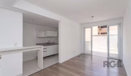 Apartamento com 3 dormitórios, sendo 1 Suíte no Dormitório do Casal, Sala de Estar/Jantar, Banheiro Social e Cozinha Americana com Churrasqueira&lt;BR&gt;Terraço privativo de 10,58m² / Apto com piso e