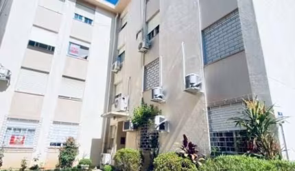 Apartamento com 3 dormitórios no Bairro Santo Antônio. Apartamento 3 dormitórios, sala, sala, cozinha, área de serviço, banheiro social. Vaga rotativa. Ótima localização, próximo ao INSS da Bento Gonç