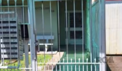 Apartamento de 01 quarto com 01 vaga escriturada, no Bairro Glória em Porto Alegre.&lt;BR&gt;&lt;BR&gt;Este encantador apartamento de 1 quarto oferece um espaço aconchegante e funcional para quem busc