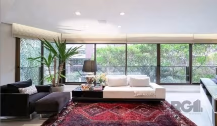 Apartamento de 192m² com 3 Suítes, 3 Vagas e Móveis Planejados de Alto Padrão Próximo à Praça da Encol,,&lt;BR&gt;&lt;BR&gt;Este elegante apartamento oferece 192,93m² privativos e é perfeito para quem