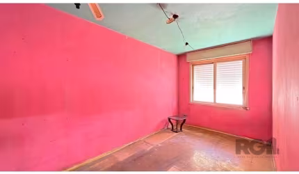 Venha conhecer este apartamento disponível para venda em Porto Alegre, localizado no bairro Partenon, na Rua Coronel José Rodrigues Sobral, próximo à 3ª Perimetral. Trata-se de uma oportunidade única 