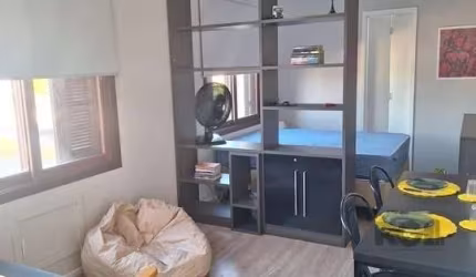 Studio mobiliado no bairro Azenha, Porto Alegre/RS&lt;BR&gt;&lt;BR&gt;Stúdio compacto e funcional, ideal para quem busca conforto e praticidade. O espaço integra sala e quarto, proporcionando um ambie
