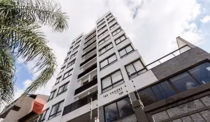 Apartamento garden semimobiliado, 131 m² privativos, 2 dormitórios sendo 2 suítes, living para 2 ambientes, lavabo, cozinha integrada, área de serviço separada, ampla área externa com terraço descober