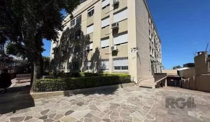 Edifício Exclusivo à Venda Localização Privilegiada em Porto Alegre! Destaques do imóvel: 2 dormitórios confortáveis e bem distribuídos. 60m² de área útil, com ótima iluminação natural e ventilação. E