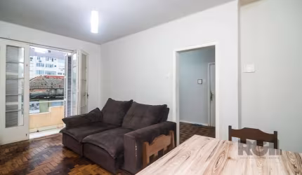 Apartamento com 92,77 m², de 2 dormitórios, com sacada no bairro Cidade Baixa, Porto Alegre. Charmoso apartamento vintage com living para 2 ambientes, 2 dormitórios, sendo 1 banheiro, cozinha, área de