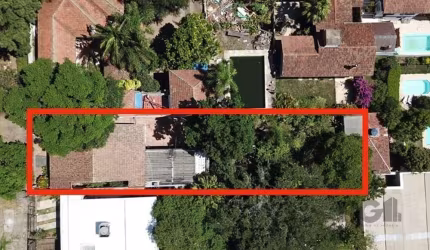 Excelente Terreno Rua Jataí, 747 - Barra Shopping Sul, Big Cristal e Hipódromo Terreno com 605 m² Dimensões: 11x55 Ponto privilegiado no bairro Cristal, Para investidores ou construção nova. O terreno