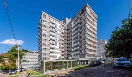 Apartamento de Luxo em Moinhos de Vento&lt;BR&gt;Deslumbrante apartamento de 70m², localizado no charmoso bairro Moinhos de Vento. Com 2 dormitórios (sendo 2 suítes), living 2 ambientes com churrasque