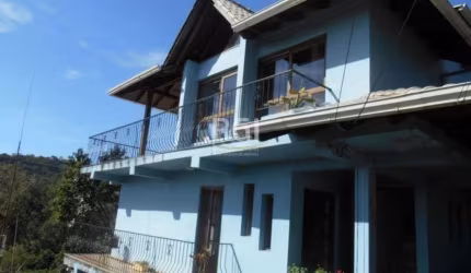 Casa para Venda - 185m², 4 dormitórios, sendo 2 suites, 4 vagas - Nonoai