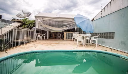 Casa para Venda - 169m², 3 dormitórios, sendo 1 suites, 4 vagas - Ipanema