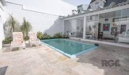 Casa em Três Figueiras