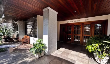 Apartamento com 2 quartos, vaga de garagem coberta - 84,71m² no bairro Menino Deus, Porto Alegre/RS