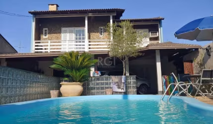 Casa para Venda - 250m², 3 dormitórios, sendo 1 suites, 5 vagas - Santa Rosa