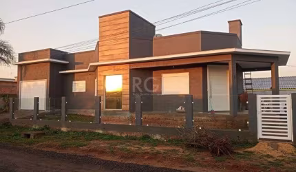 Casa para Venda - 160m², 3 dormitórios, sendo 1 suites, 2 vagas - Igra Sul