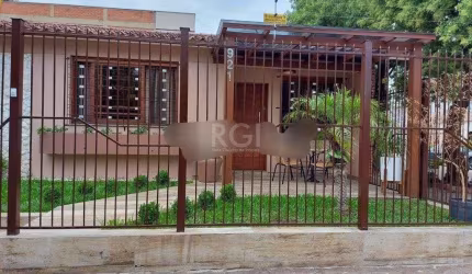 Casa para Venda - 160m², 3 dormitórios, sendo 1 suites, 2 vagas - Santa Maria Goretti