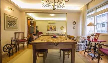 Apartamento para Venda - 155m², 4 dormitórios, sendo 1 suites, 1 vaga - Bom Fim